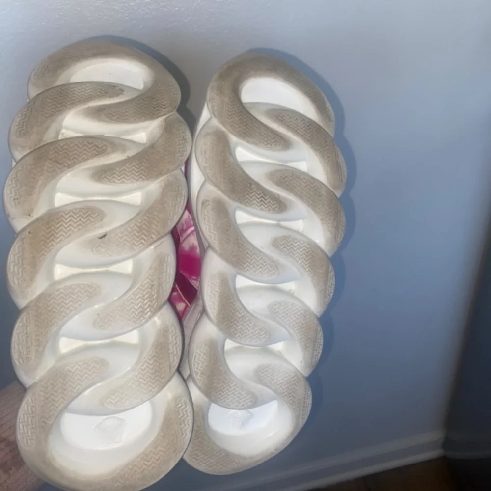 Versace Sneakers - Picture 4 of 4